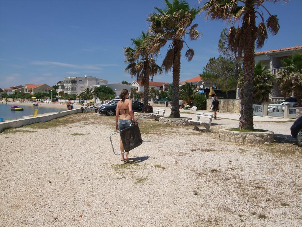 Deby Beach House Вир Экстерьер фото