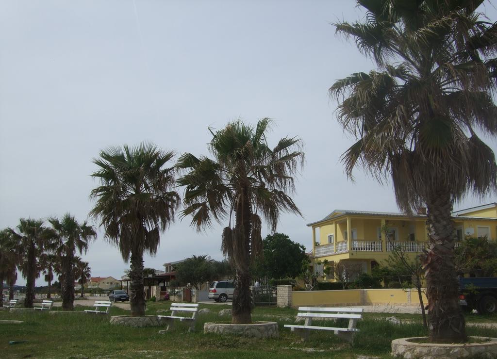 Deby Beach House Вир Экстерьер фото